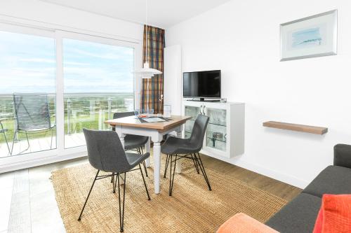 Backbord in Юйст