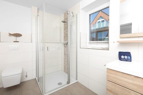 Backbord in Юйст