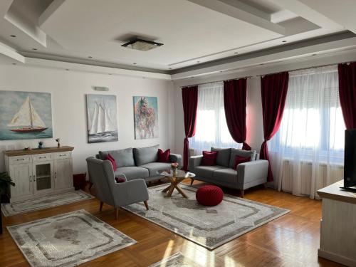 Airport SKY apartments LUX II - Apartment - Belgrade