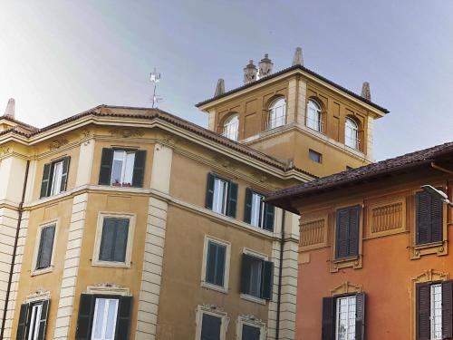 St John Basilica Lovely Tower Apartment - image 2