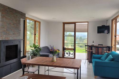 Shared lounge/TV area, Villa Monarca, Hermosa Casa cerca a Villa de Leyva in Cucaita