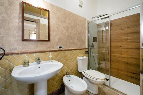 Apartment with partial Sea View image 2