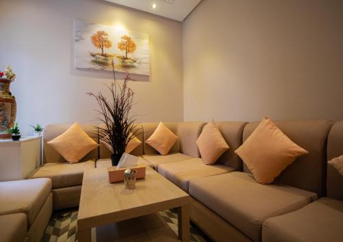 C101- Cosy and stylish apartment with King Size Bed- Belvédère, Casablanca (foto 10)