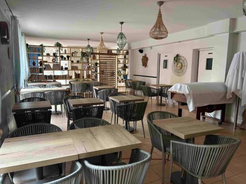 Logis Hotel De La Clape - 식음료(F&B)