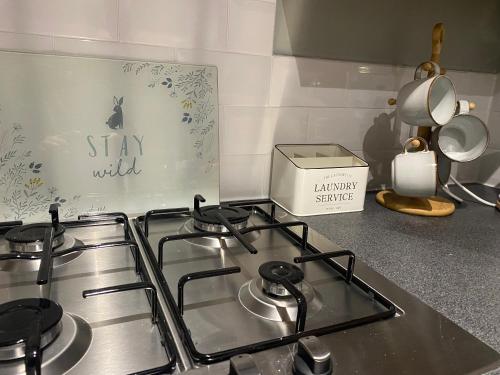 Cosy home close to M6 motorway in Winstanley