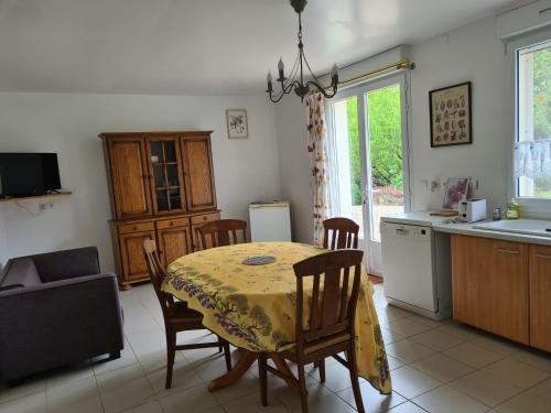 Iekārtas, Chez Jaja et Phiphi in Braye-en-Laonnois