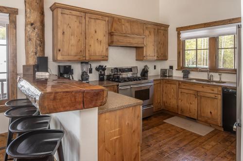 Spanish Peaks | Homestead Cabin 59 in Big Sky, USA