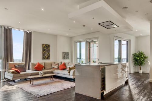 Stunning 360º View Luxurious Penthouse, Londýn (fotografie 9)