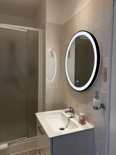 Sohotel - image 4
