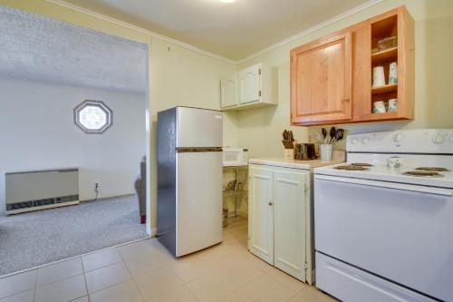 Lakefront Oakland Vacation Rental w/ Dock + Views! in Waterville (Maine)