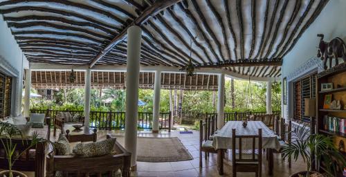 Dotări, Diani Villa in Mombasa