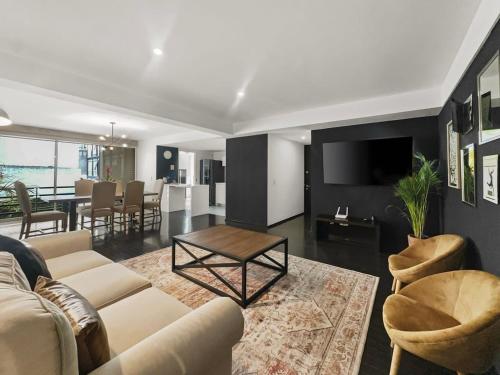 Luxury 3br 2baths in Condesa