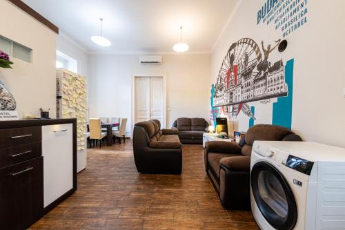Urban Rooms 2