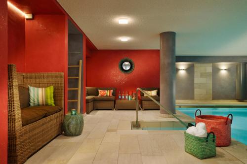 Swimming pool, Hotel Duene in Rantum