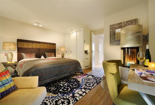 1 queen bed