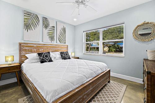 Paradise Palms - Flamingo Suite - Steps to Ocean - 10 min to Downtown! in St. Augustine, USA