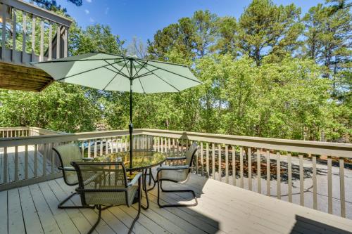 Salem Vacation Rental with Lake Keowee Access! Salem Vacation Rental with Lake Keowee Access!