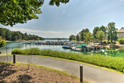 Salem Vacation Rental with Lake Keowee Access! Salem Vacation Rental with Lake Keowee Access!
