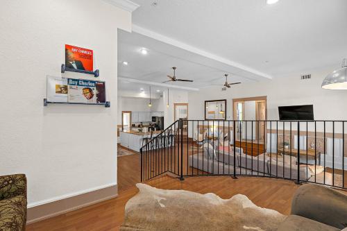 The Ray - 2nd Floor Historic Condo- Minutes Walk to Downtown in St. Augustine, USA