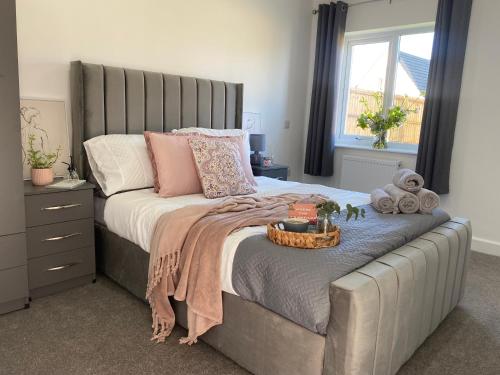 Blossom Lodge - 3 Bedroom Bungalow in Norfolk Perfect for Families and Groups of Friends