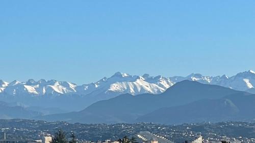 View, Joli studio vue mer, piscine, Tennis, Parking in Maure