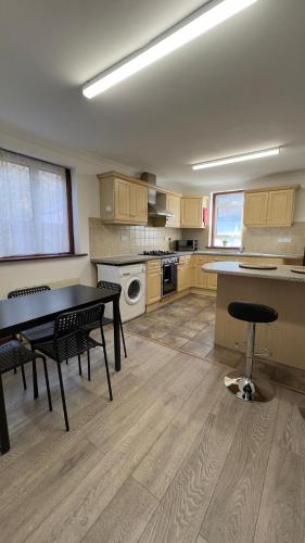 25 Minutes to Central London Rooms 35 chambre d'hôte Willesden Green Underground Station