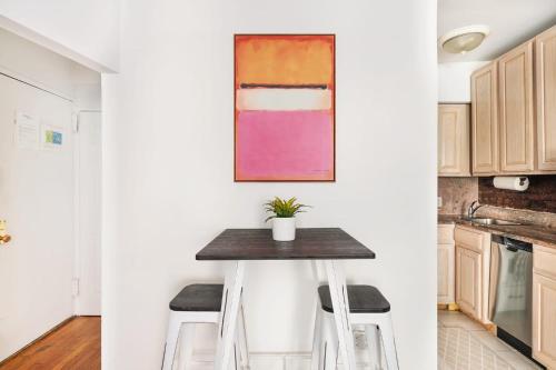 350-1A Gramercy New 1BR Sleeps4 Newly Furnished, New York (photo 4)