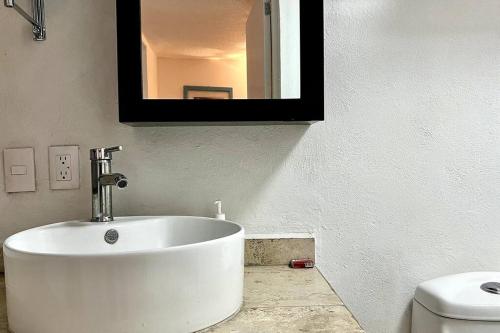 Maranello - Exclusive suite in Guadalupe Inn - HiveNB in Mexico City, Mexico