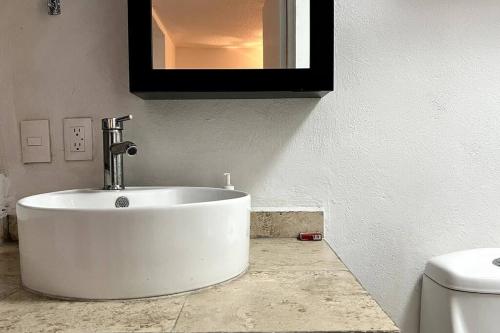 Maranello - Exclusive suite in Guadalupe Inn - HiveNB in Mexico City, Mexico