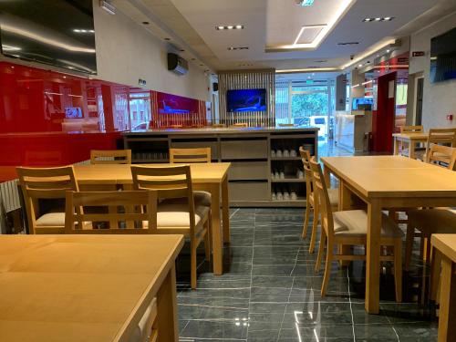 Facilities, Benjamin I in Barrio Bajo Gorriti