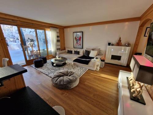 Le Serenity - bright - cozy - central Crans Montana