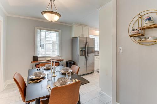 Elizabeth City Abode with Fenced Yard, Near Downtown in เอลิซาเบท ซิตี้ (NC)
