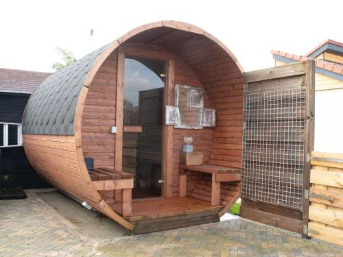 Wellness Bungalow with whirlpool and sauna