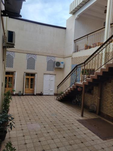 ESHONI PIR Boutique – Bukhara, DC