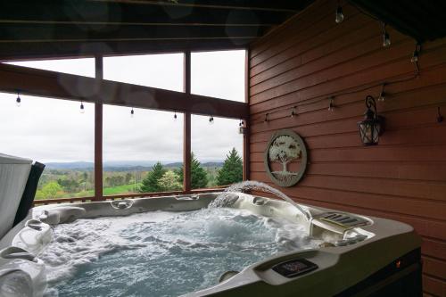 Marshall Skyline Retreat in Marshall, USA