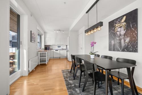 Luxury 3-Bedroom Flat with Seaview in Central Oslo, Осло (фото 7)