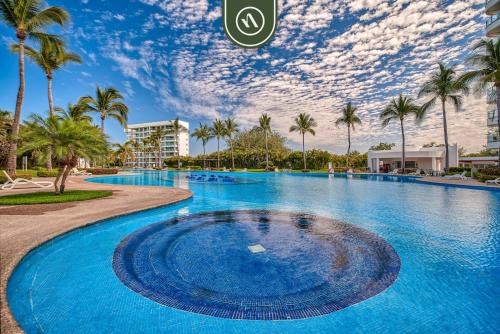 Amazing 2BR Condo with Pool and Access to VIDANTA in Nuevo Vallarta , Mexico