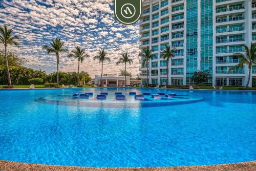 Amazing 2BR Condo with Pool and Access to VIDANTA in Nuevo Vallarta , Mexico