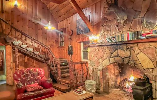 ITH Big Bear Lake Hostel & Retreat Center in Big Bear Lake, USA
