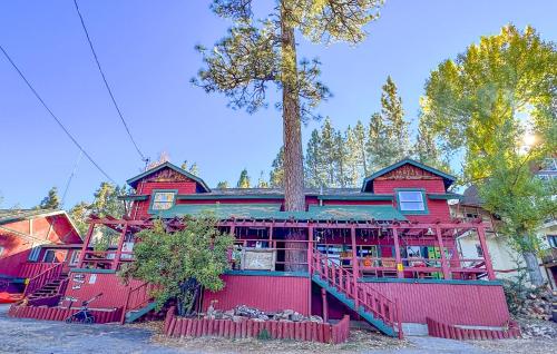 ITH Big Bear Lake Hostel & Retreat Center - Accommodation - Big Bear Lake