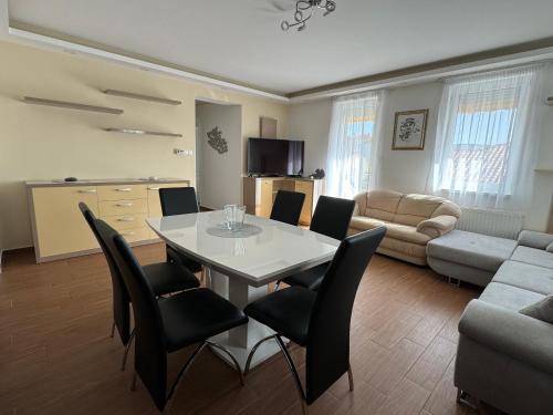 Pauzo Panorama in Balatonföldvar