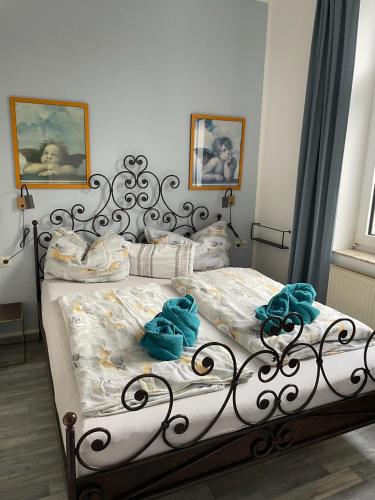 Standard Suite image 10