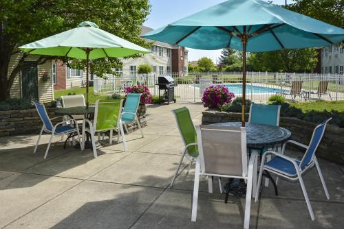 Cresthill Suites Syracuse - Hotel - East Syracuse