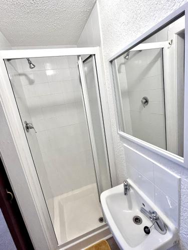 Aysgarth House - image 4