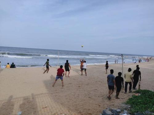 沙灘, Beachfront Bliss: Beautiful Villa in Kovalam in 欽奈