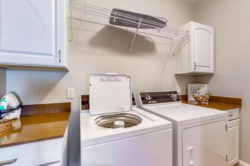 Delton Grand Resort Condominiums in Wisconsin Dells, USA
