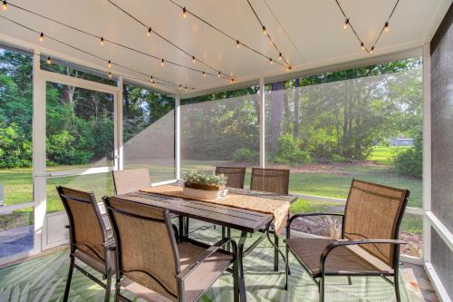 Garden City Home with Screened Porch Near Savannah!