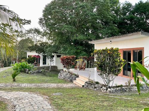 Gumbo Limbo Jungle Resort