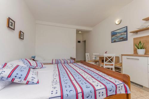 Apartments Sweet Escape - image 7