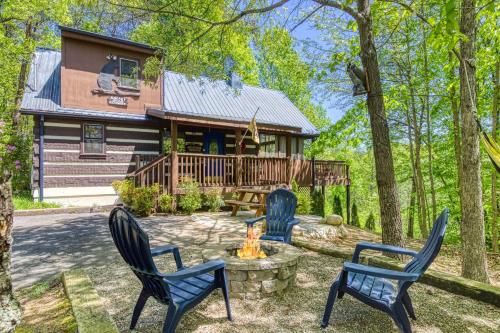 Sneaky Bear Getaway in Sevierville, USA